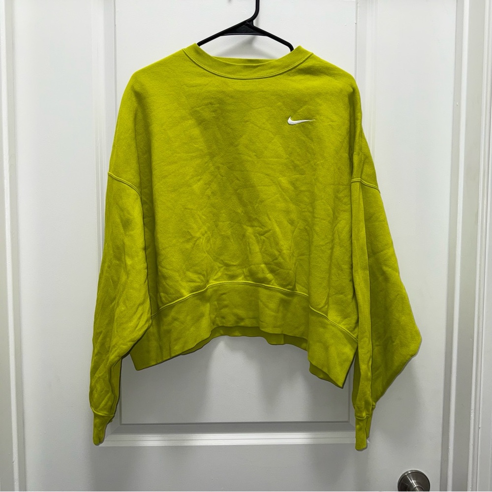 Flawed! Nike Lime Green Crewneck Boxy Sweatshirt